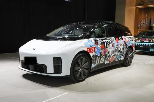 تصدير سيارة 2025 Li-Auto I8 97.8kWh AWD بالجملة من الصين
