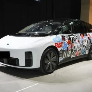 Nuevo 2025 Li-auto I8 Exterior 1