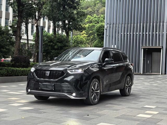 2024 Toyota Crown Kluger Hybrid usado 2.5L AWD