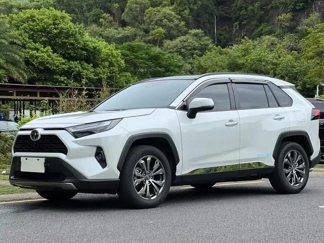 Used 2023 Toyota RAV4 Style Plus 2.0L FWD – Direct Wholesale