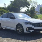 Used 2023 Volkswagen Lavida 300Tsi DSG 1.5T FWD - Export Image 2