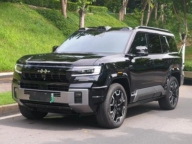 Wholesale Used 2025 Fangchengbao 8 2.0T AWD | Dealer Price from China