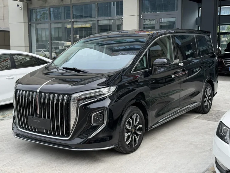 Used 2022 Hongqi HQ9