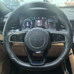 Used 2024 LYNK & CO 09 - Detail View 6
